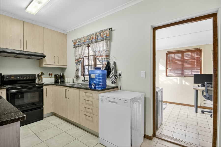 3 Bedroom Property for Sale in Strand South Western Cape